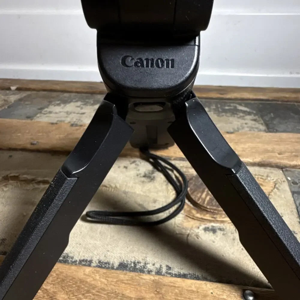 Canon BR-E1 Wireless Bluetooth Remote Control Shutter Release for Cameras